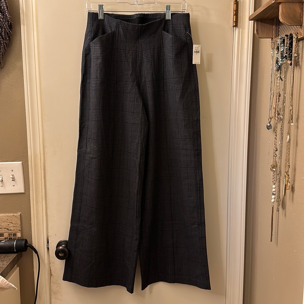 Wide leg plaid trousers